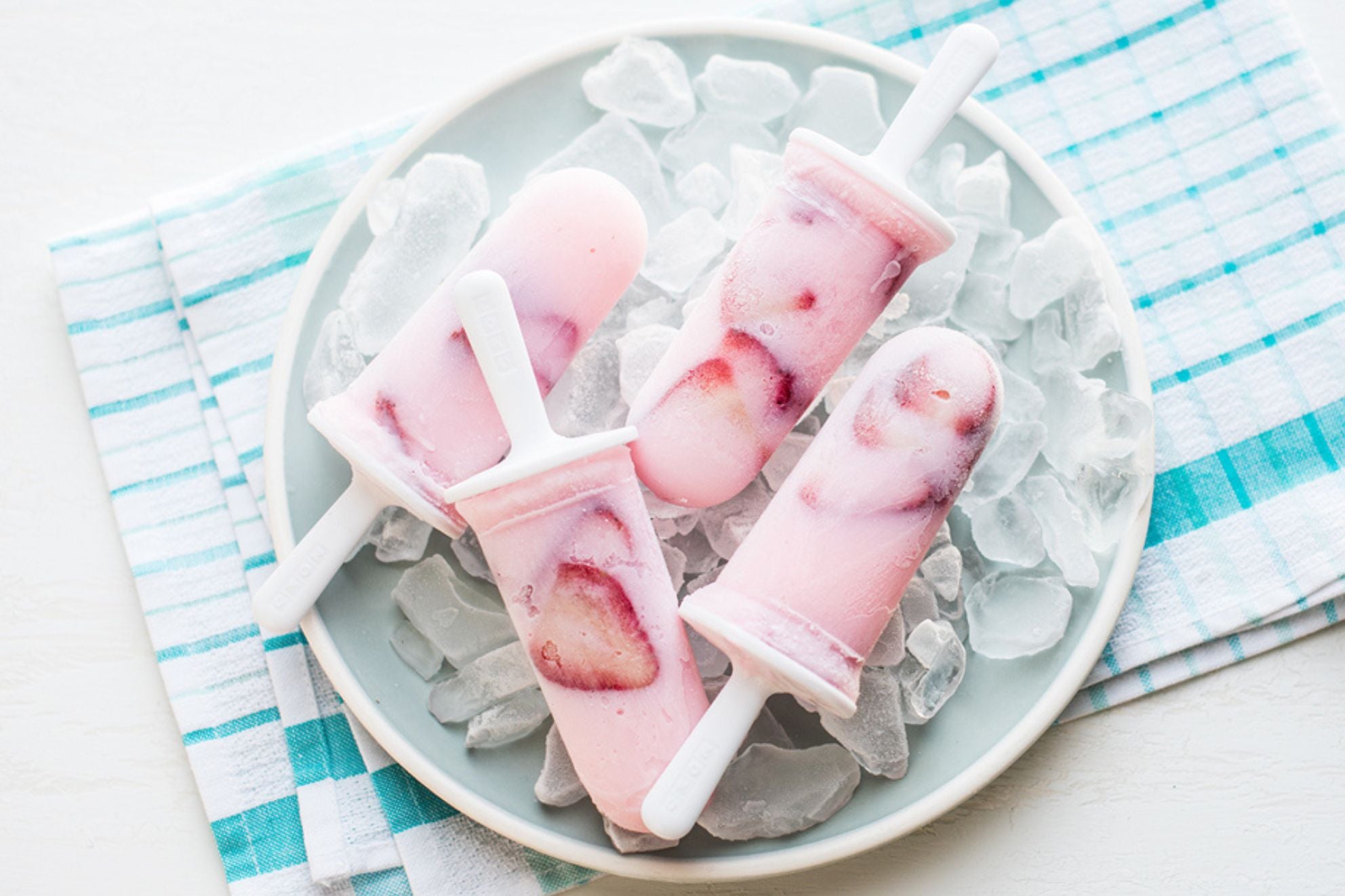 Strawberry Greek Yogurt Lollies