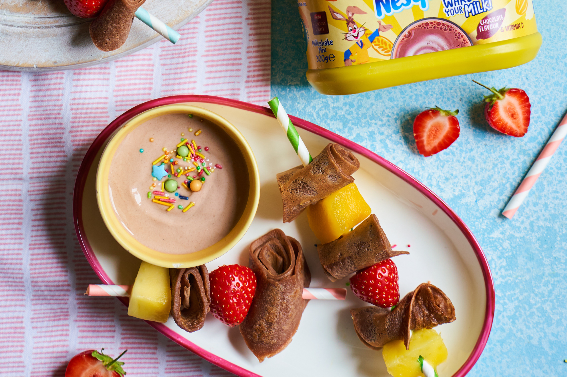 Chocolate Crepe & Fruit Straws Desktop Chocolate Crepe & Fruit Straws Desktop