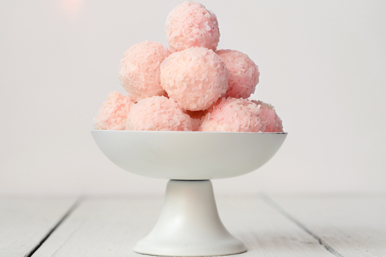 Strawberry Snowballs Mobile Strawberry Snowballs Mobile