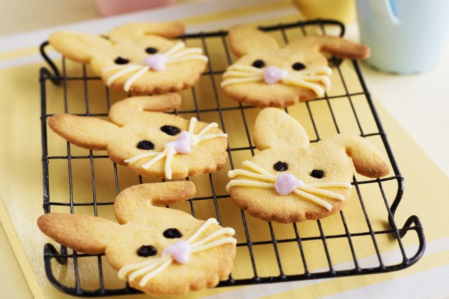 bunny-biscuits-desktop.jpg Banana Bunny Biscuit