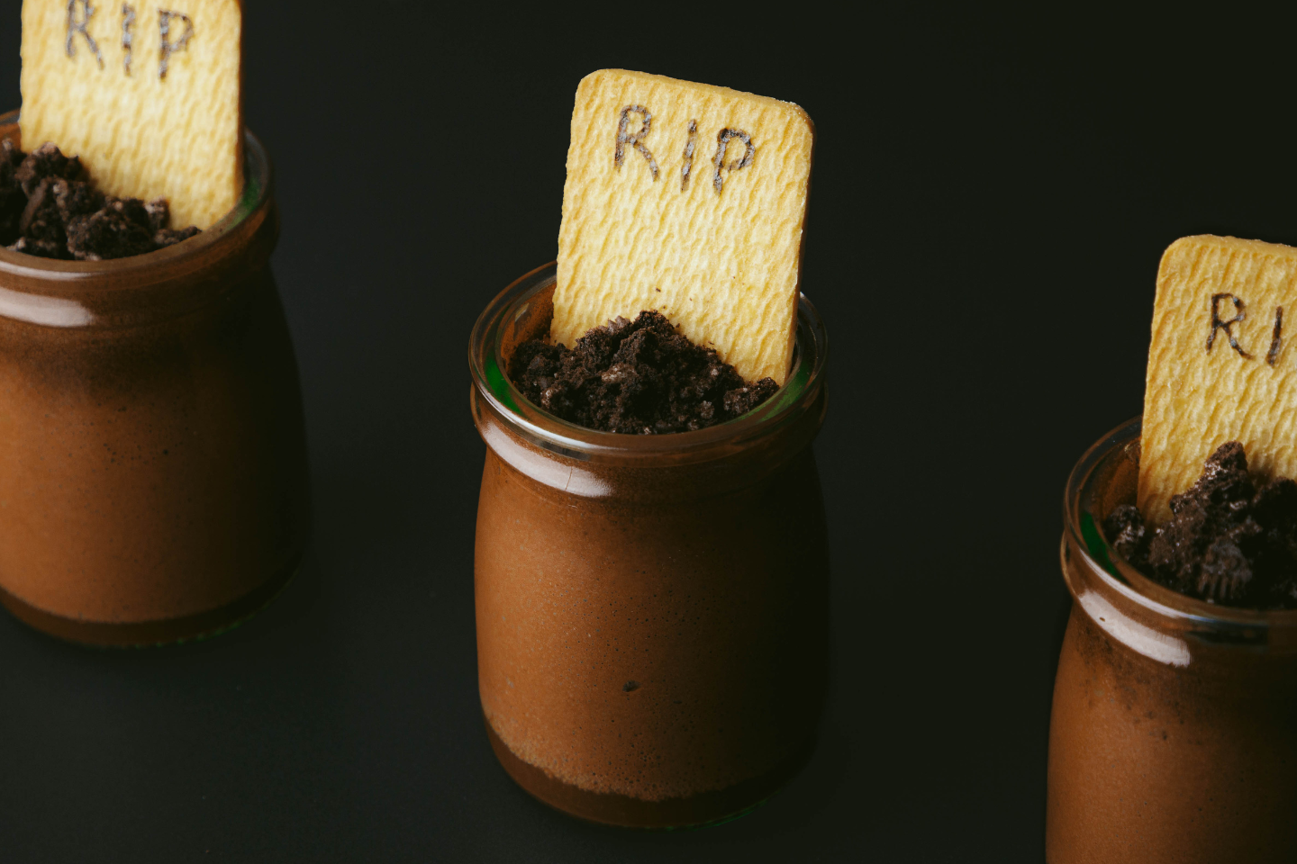 Graveyard Mousse Pots Graveyard Mousse Pots