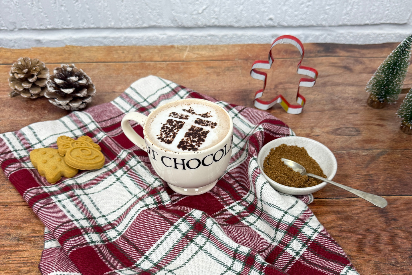 gingerbread hot chocolate gingerbread hot chocolate