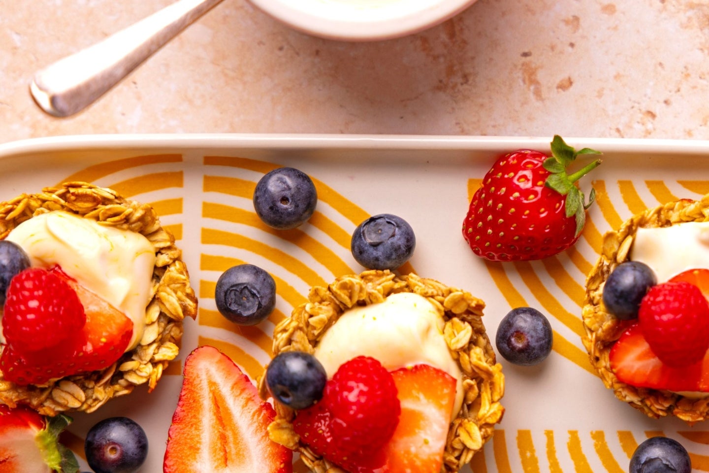 Banana Granola Cups