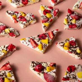 Rainbow yoghurt bark Teaser