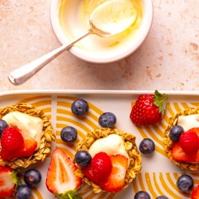 Banana Granola Cups